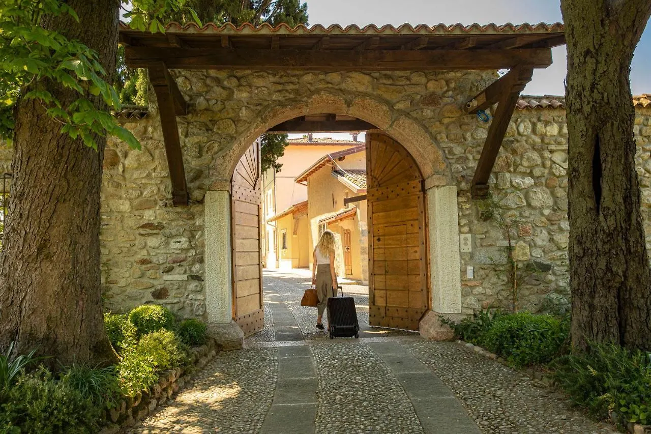 Eremus Relais Aparthotel Lonato Italië