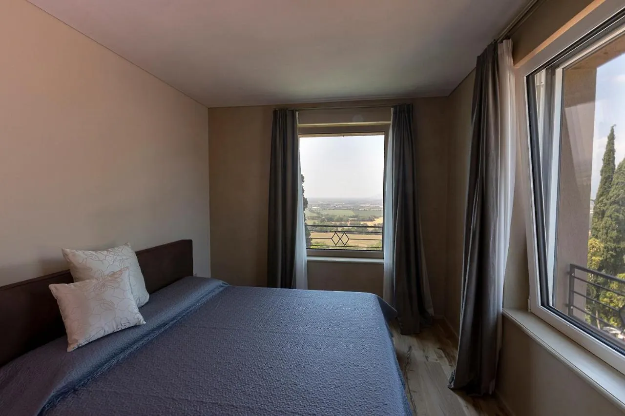 Eremus Relais Aparthotel Lonato