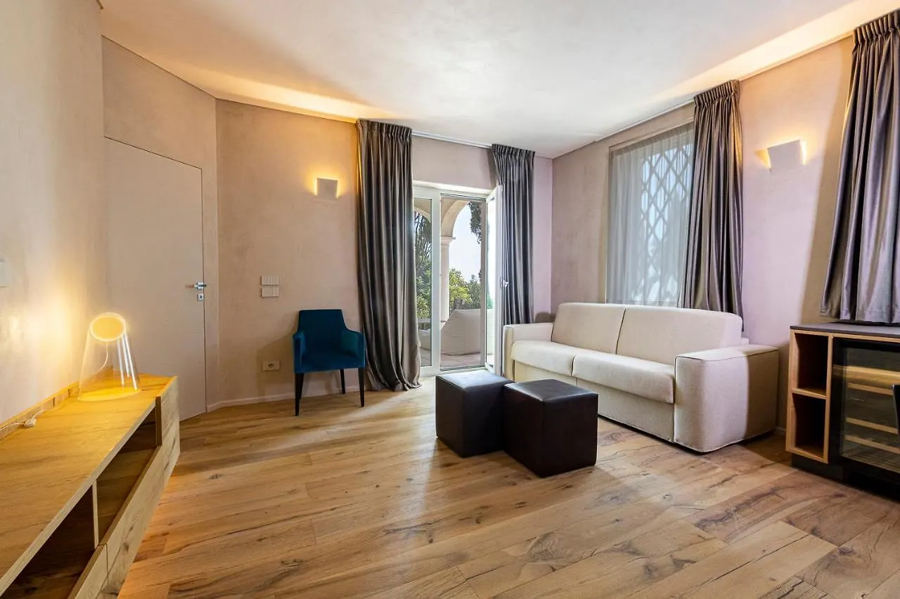 Eremus Relais Aparthotel Lonato 0*,  Italy